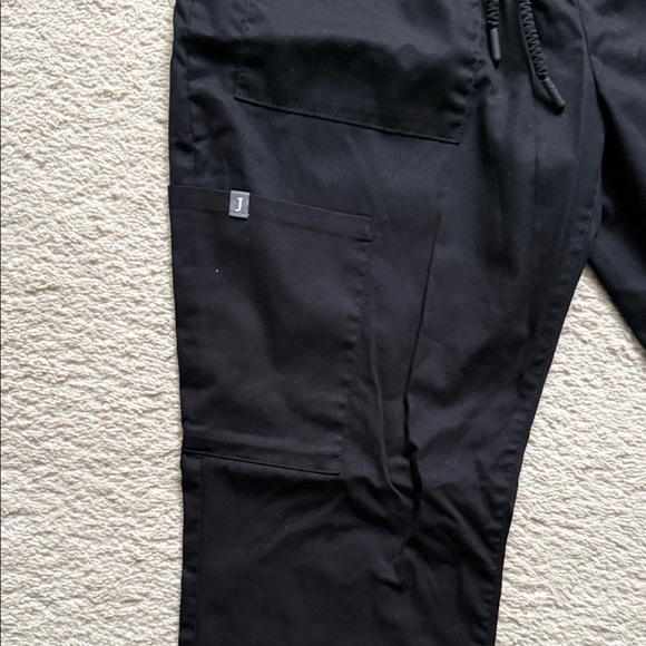 Jaanuu Black scrub set. 2 tops/1 pant - Picture 5 of 8